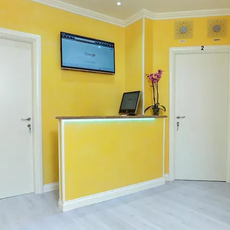 ゲストハウス テルミニ スイーツ